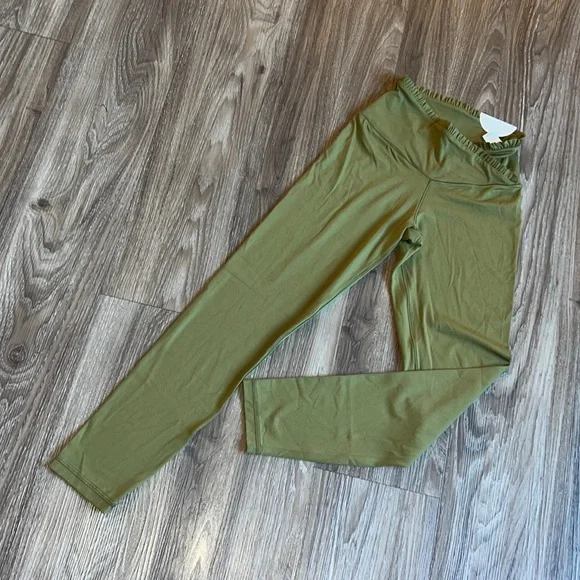 ☘️Offline aerie crossover ruffle legging - Picture 1 of 5